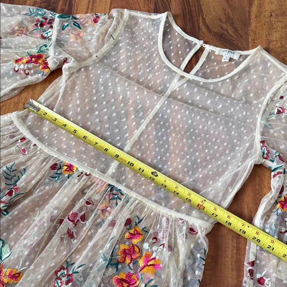 Umgee Floral Sheer Embroidered Blouse sz Small - Picture 9 of 11